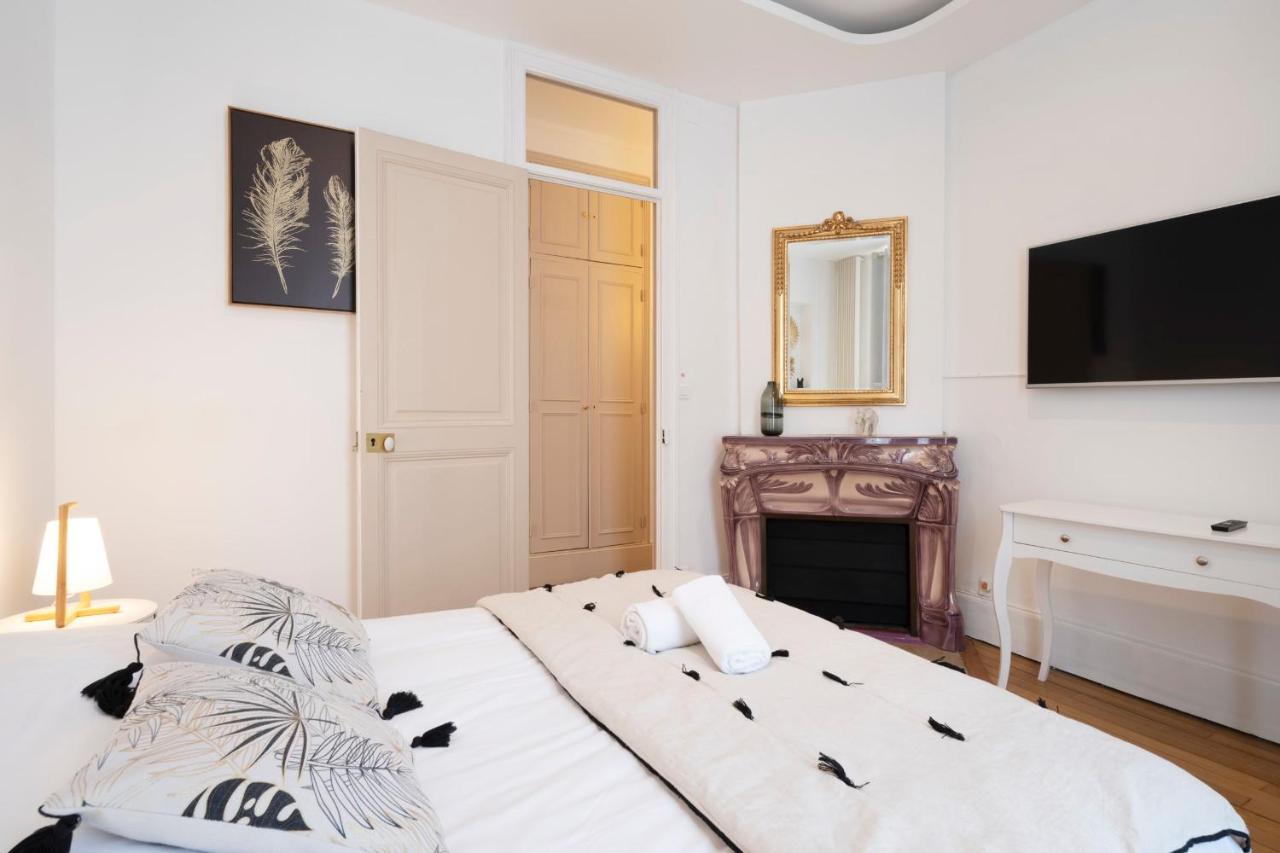 Apartamento Luxe Poincare Nancy Exterior foto